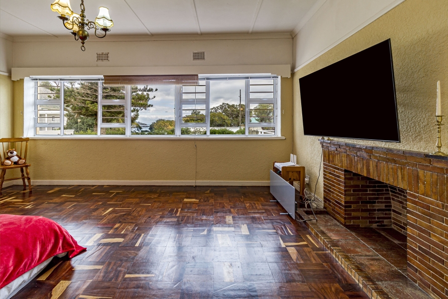 3 Bedroom Property for Sale in Gordons Bay Village Western Cape